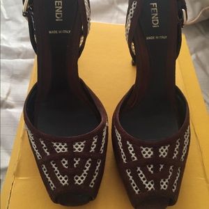 Authentic Fendi platform slingback heels!!